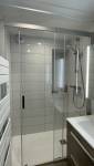 Nouvelle salle de bain - La baignoire a été remplacée par une douche