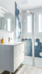 Création d'une surélévation de 70 m² et rénovation intérieure à Saint-Sébastien-sur-Loire - rénovation salle de bain