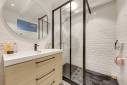 Une salle de bains dans un esprit vintage rétro, rénovation complète sur Lyon 9ème