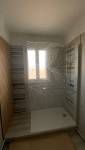 Salle de bain aprés la rénovation d'un appartement centre ville La Maison Des Travaux Ales