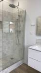 Douche et vasque 