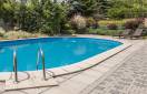 Piscine ovale