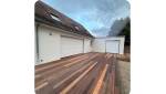 Terrasse en bois sur une grande surface 