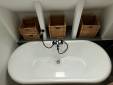 Nouvelle baignoire sur pieds dans une salle de bain rénovée - Nantes 44200