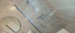Salle de douche Rdc - Détail faïence et douche