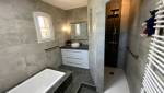 Salle de bain aprés rénovation La Maison Des Travaux Ales
