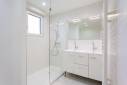 Champagne au Mont D'or (69410) : Rénovation de salle de bains dans un style épuré et lumineux