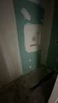 Salle de bain au rez-de-chaussée pendant la rénovation à Alès