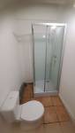 Rénovation salle d'eau avec cabine de douche et WC appartement RDC (13000)
