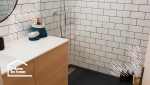 Transformation d'une Salle de Bain à Miramont-de-Guyenne : Quand le Moderne Rencontre le Rétro