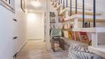 Escalier et coin lecture