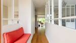 Grand couloir d'une rénovation d'appartement à Paris 16e