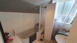 Avant : Salle de Bain avec Baignoire Encombrante