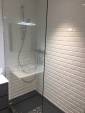 douche avec receveur plat en résine