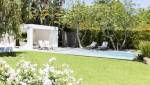 construire piscine jardin