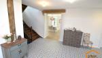 pose d'un carrelage dans le salon 