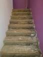 Escalier en béton intérieur avant travaux de rénovation - Moissy-Cramayel 77550