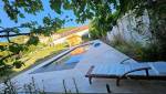 Terrasse avec piscine La Maison Des Travaux Alès
