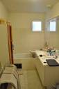 Ancienne salle de bains avant travaux de rénovation - Moissy-Cramayel 77550