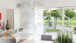 L'intérieur modernisé et décoré avec goût, où chaque élément a été soigneusement choisi par les propriétaires avec l’aide d’un décorateur.