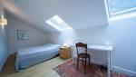 Une chambre d'amis dans les combles, à Crolles