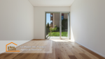 Un parquet chaleureux pour une ambiance moderne – Cette pose de parquet a complètement transformé l'intérieur, ajoutant chaleur et élégance.