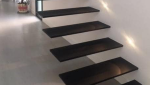 escalier flottant éclaire mural spots LED
