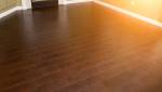 Revetement parquet foncé