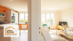 Chambre d’invités spacieuse et lumineuse : Une pièce baignée de lumière naturelle, idéale pour se ressourcer.