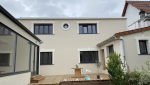 Magnifique façade uniforme de cet ensemble immobilier Gambais