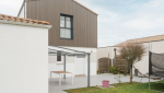 Surélévation de 50m² d'une maison à Basse-Goulaine - vue du jardin