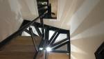 Escalier sur mesure moderne dans une maison à Buxerolles