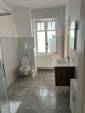 salle de bain blanche rénové
