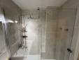 Rénovation de salle de bain avec pose de faïence murale toute hauteur - Nantes 44200