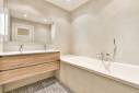 Salle de bain contemporaine