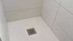 Receveur de douche prêt et pose de carreaux de ciment – salle d’eau à Saint-Brieuc