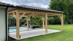 Couverture toiture tuiles noires piscine