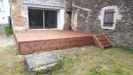 Une terrasse en bois à Saint-Marcellin escalier