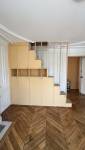 escalier sur mesure avec rangements intégrés 