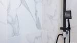 Rénovation complète d’une salle de bain à Sautron douchette