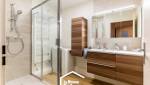 Nouvelle salle de bain avec douche à l'italienne