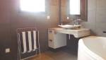 Salle de bain adaptée PMR