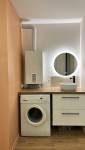 Salle d’eau rénovée avec meuble sur mesure à Bruz