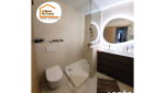 aménagement salle de bains, rénovation salle de bains design, douche moderne, carrelage beige, salle de bains sur-mesure