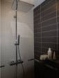 Pose ciel de pluie dans une douche à betton
