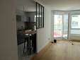 Lyon (69009) : vue sur la cuisine ouverte, la verrière et le balcon