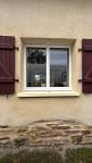 pose fenêtres modernes façade longère Bruz