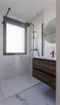 Salle de douche / paroi et meuble vasque