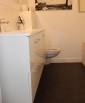 Salle de bain moderne bien optimisée