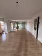 Salon après travaux de décoration intérieure avec peinture décorative murale - Montélier 26120